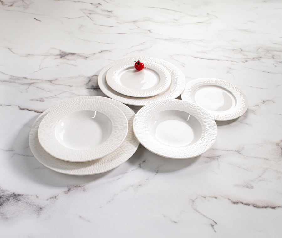 Set of plates ONEGA